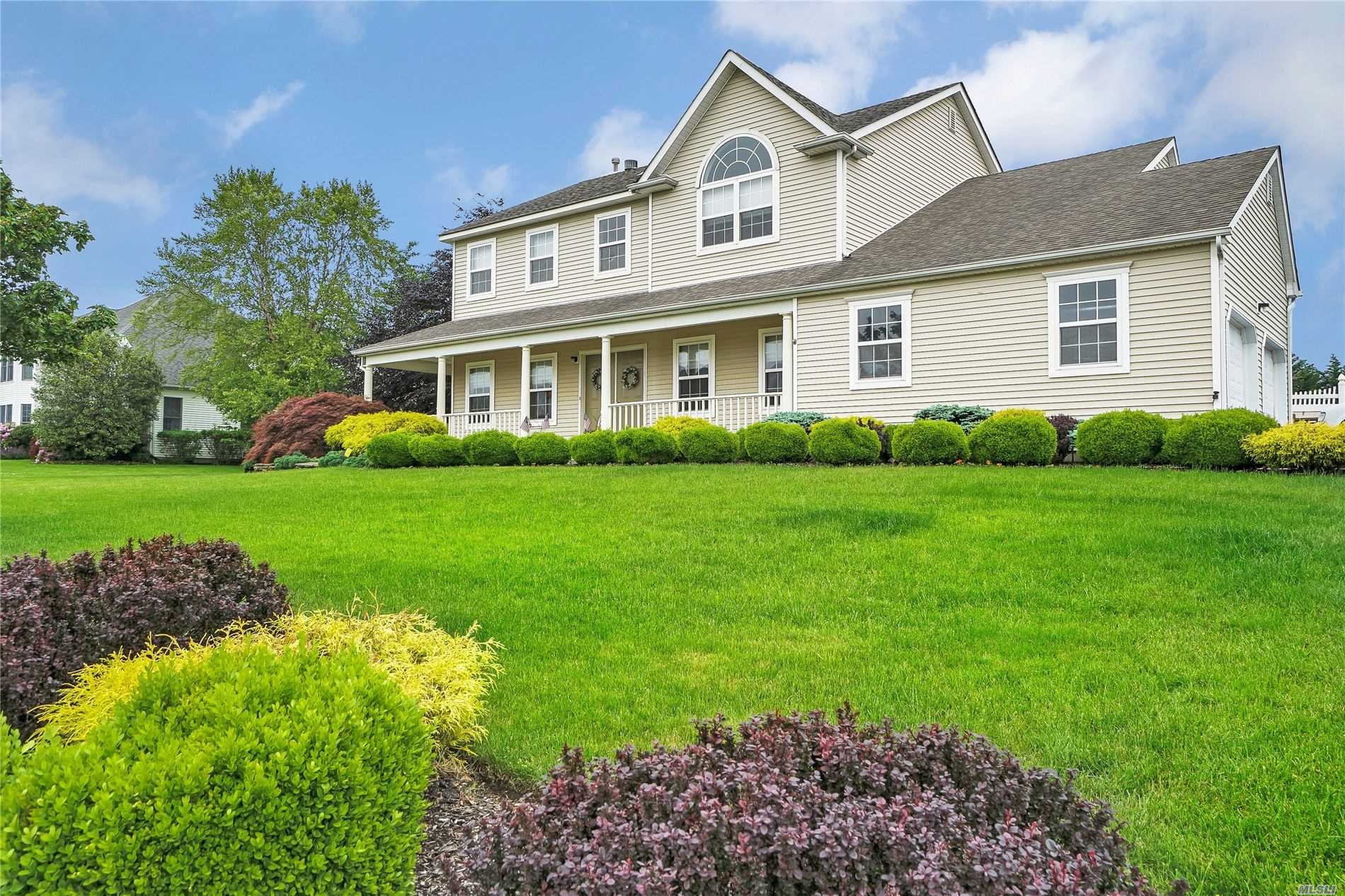 #1 photo, 23 Sycamore Street, Саффолк ‖ Miller Place , NY 11764