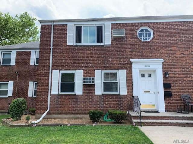 #1 photo, 254-15 75 Avenue, Glen Oaks , NY 11004