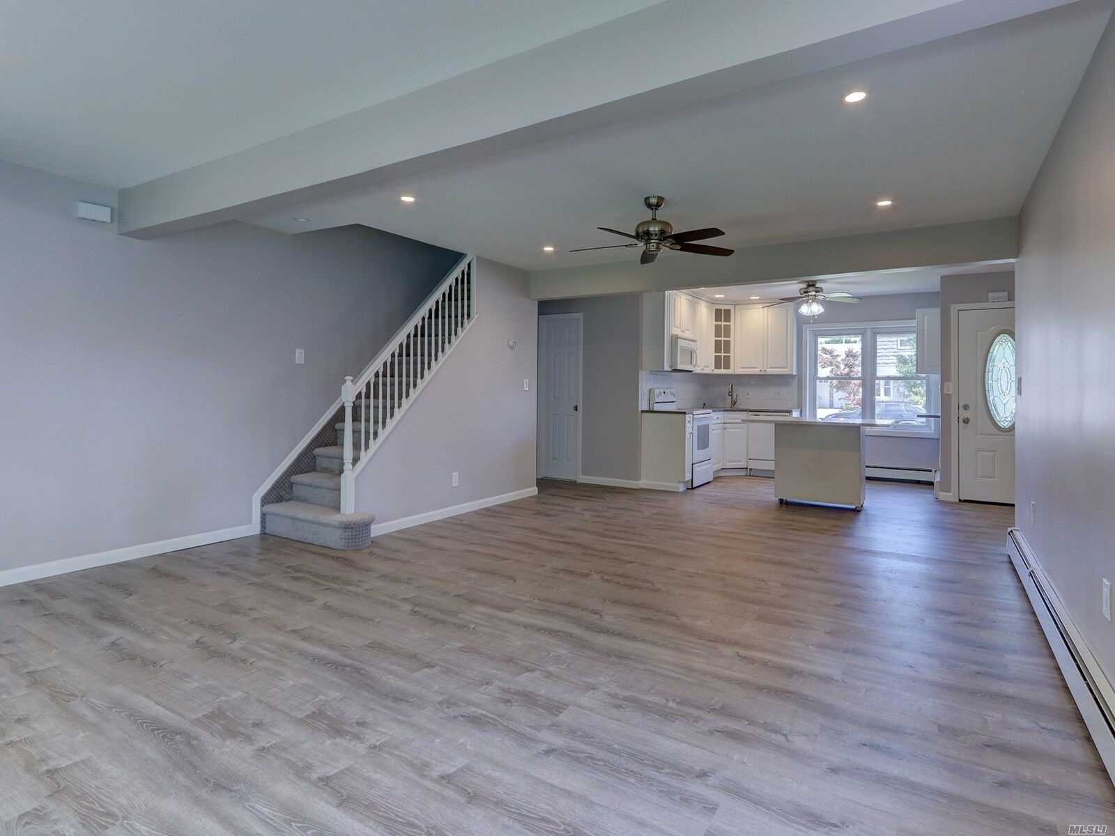 #1 photo, 36 Dell Lane, Wantagh , NY 11793