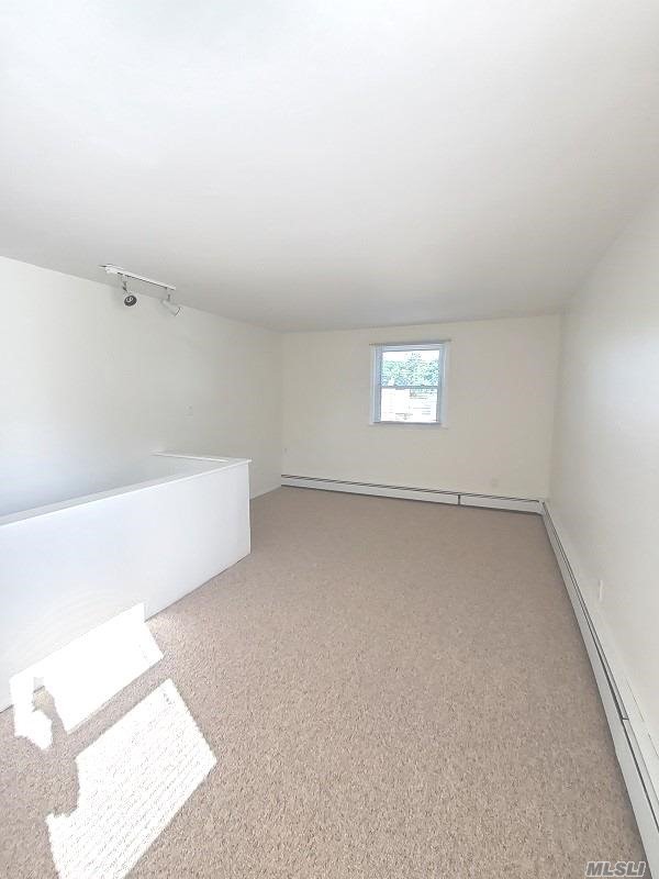 #1 photo, 7 Adelaide Street, سوفولك Huntington Station , NY 11746