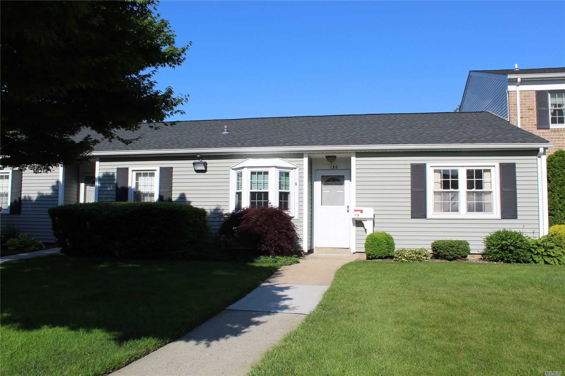 #1 photo, 136 Harbor, Amityville , NY 11701