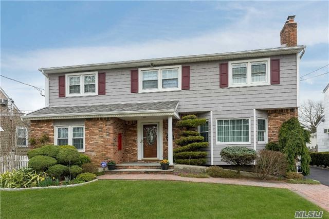 #1 photo, 875 Putnam Ave, ナッソー郡 Merrick , NY 11566