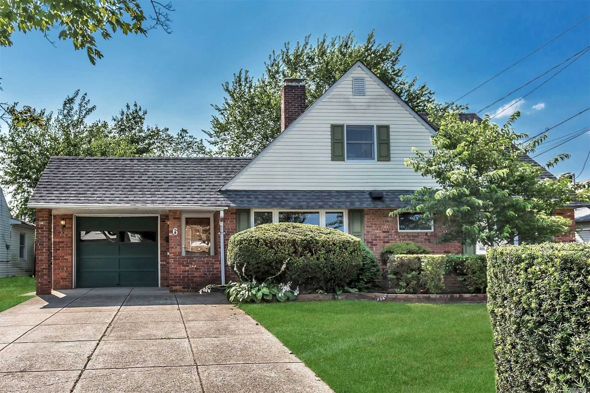 #1 photo, 6 High Lane, Levittown , NY 11756