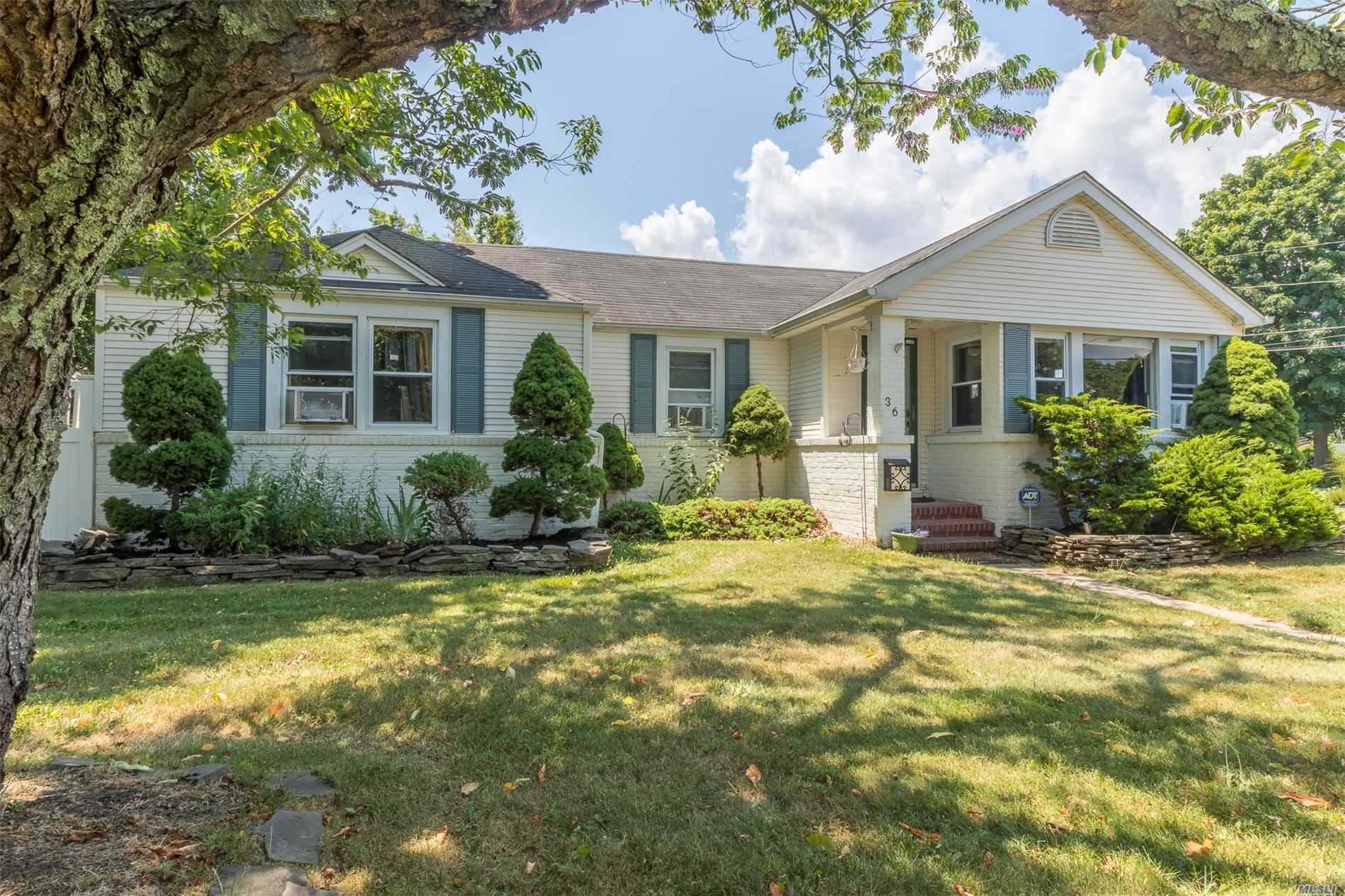 #1 photo, 36 E Edwards Lane, Blue Point , NY 11715