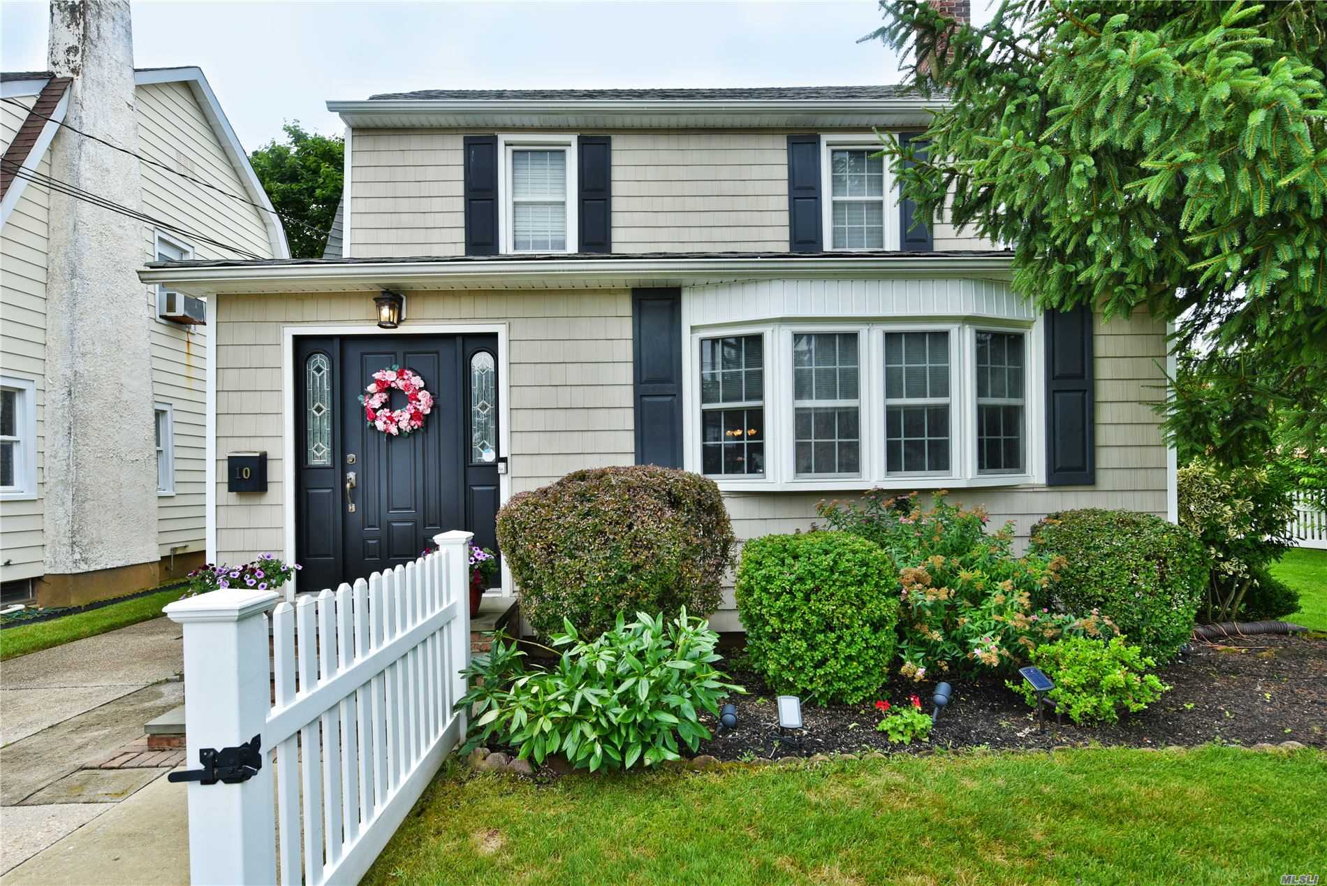 #1 photo, 10 Harvard Avenue, Merrick , NY 11566