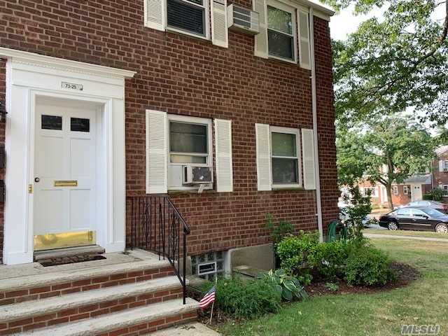 #1 photo, 73-25 263 Street, Glen Oaks , NY 11004