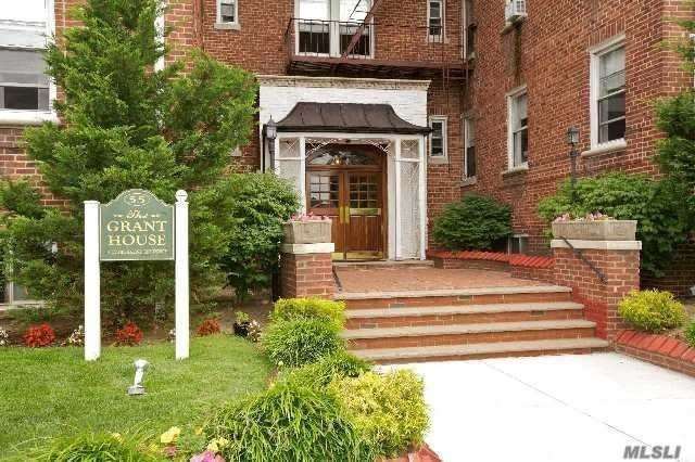 #1 photo, 55 Grand Avenue, 长岛 Rockville Centre , NY 11570