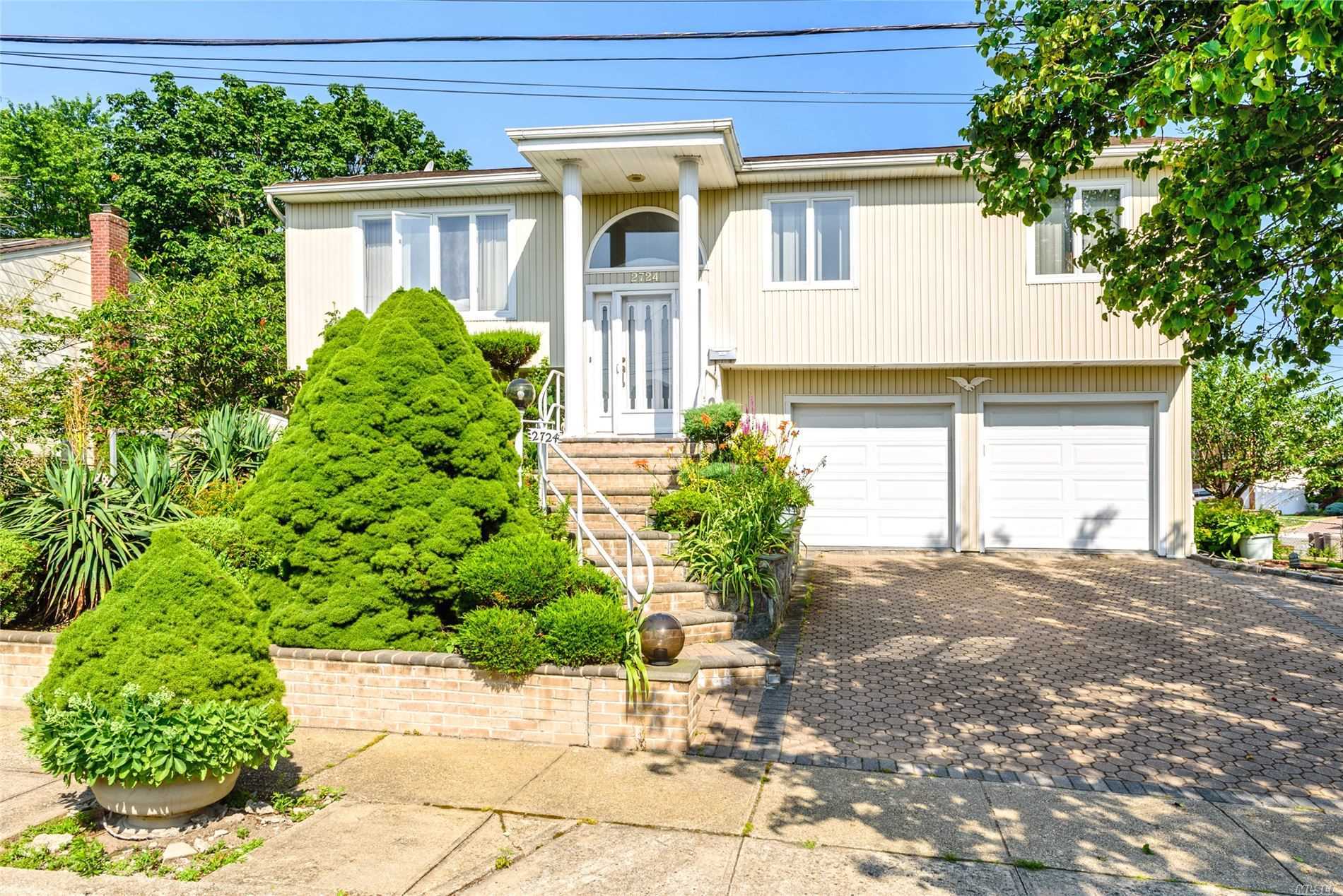 #1 photo, 2724 Claudia Court, Bellmore , NY 11710