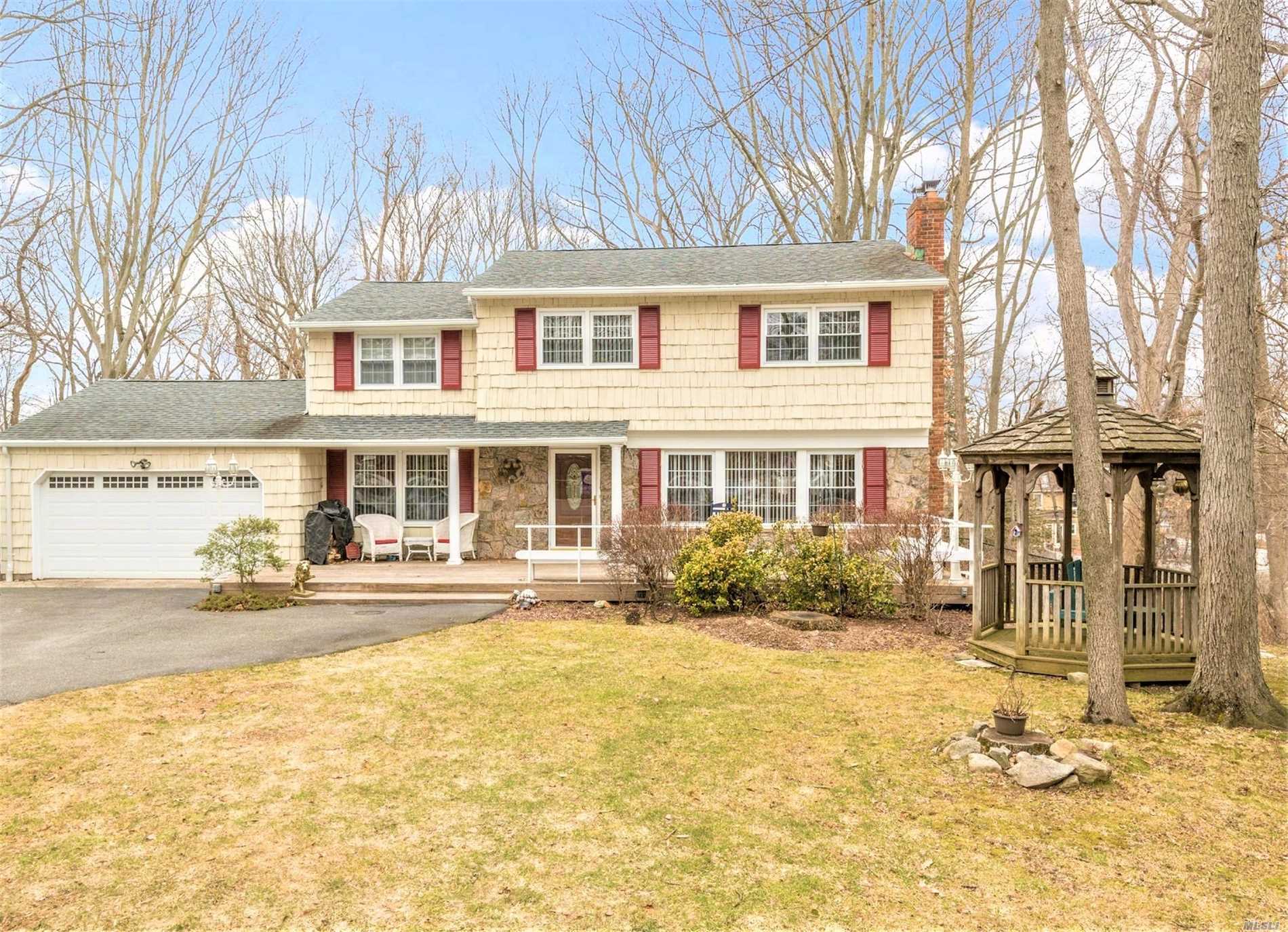 #1 photo, 5 Potter Court, Smithtown , NY 11787