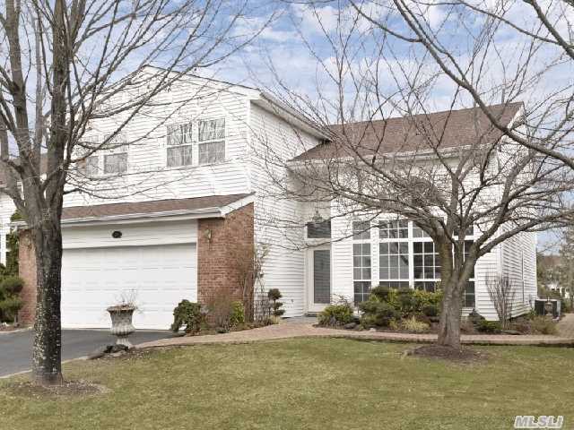 #1 photo, 30 Hamlet Drive, سوفولك Commack , NY 11725