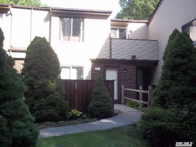 #1 photo, 342 Woodland Court, سوفولك Coram , NY 11727