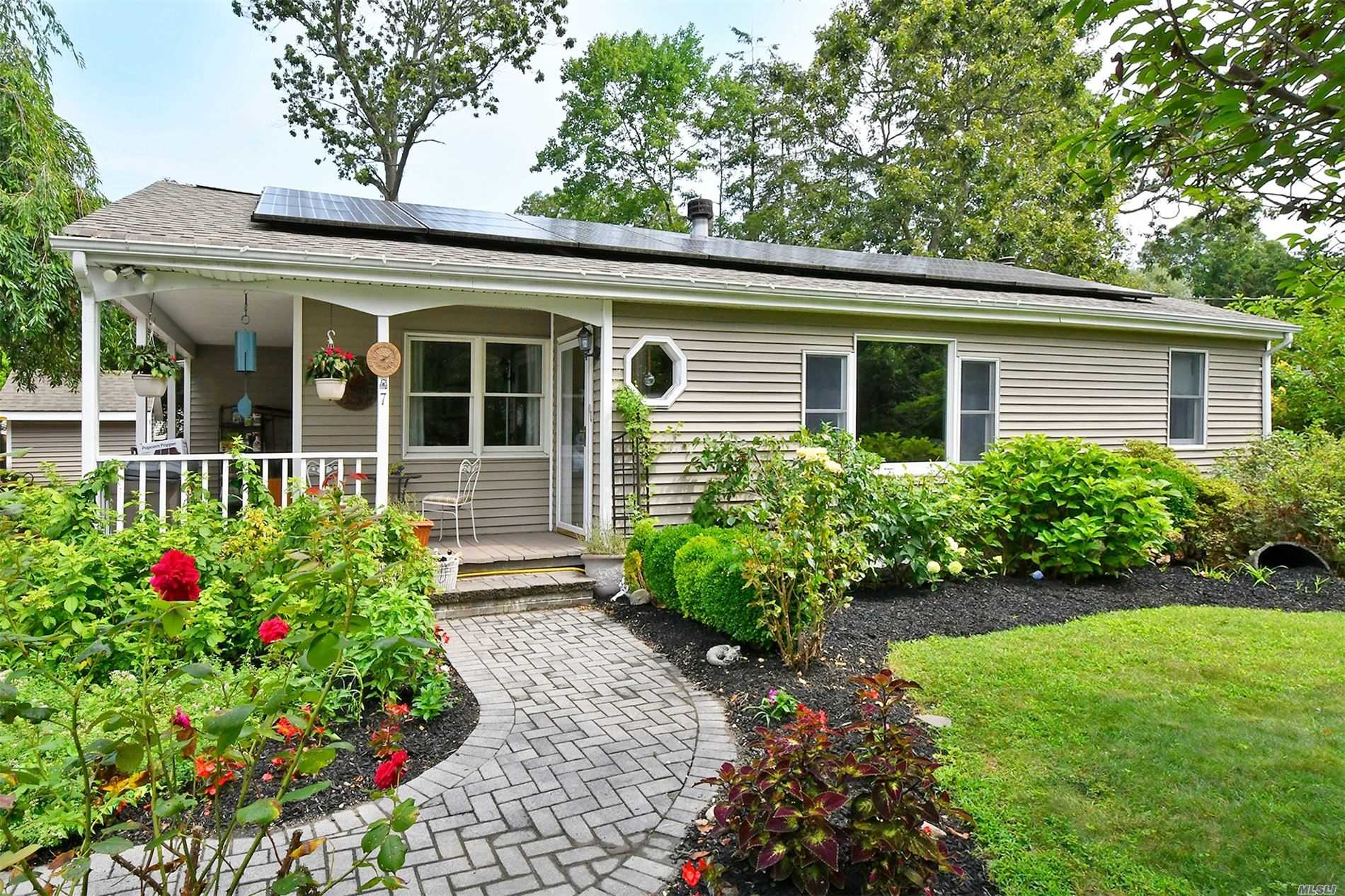 #1 photo, 7 Wells Place, South Huntington , NY 11746