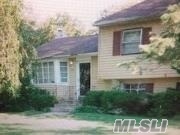 #1 photo, 12 South Lane, Huntington , NY 11743