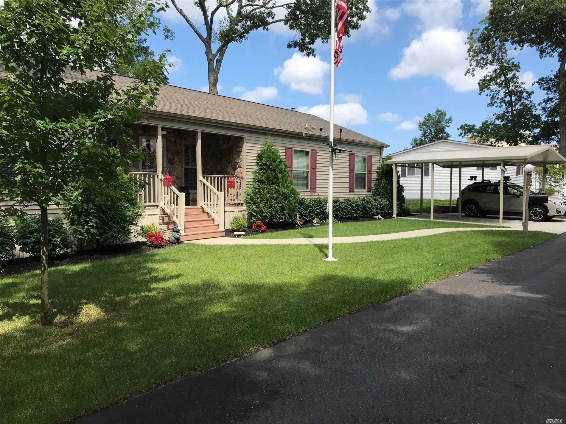 #1 photo, 1661-116B Old Country Road, Riverhead , NY 11901