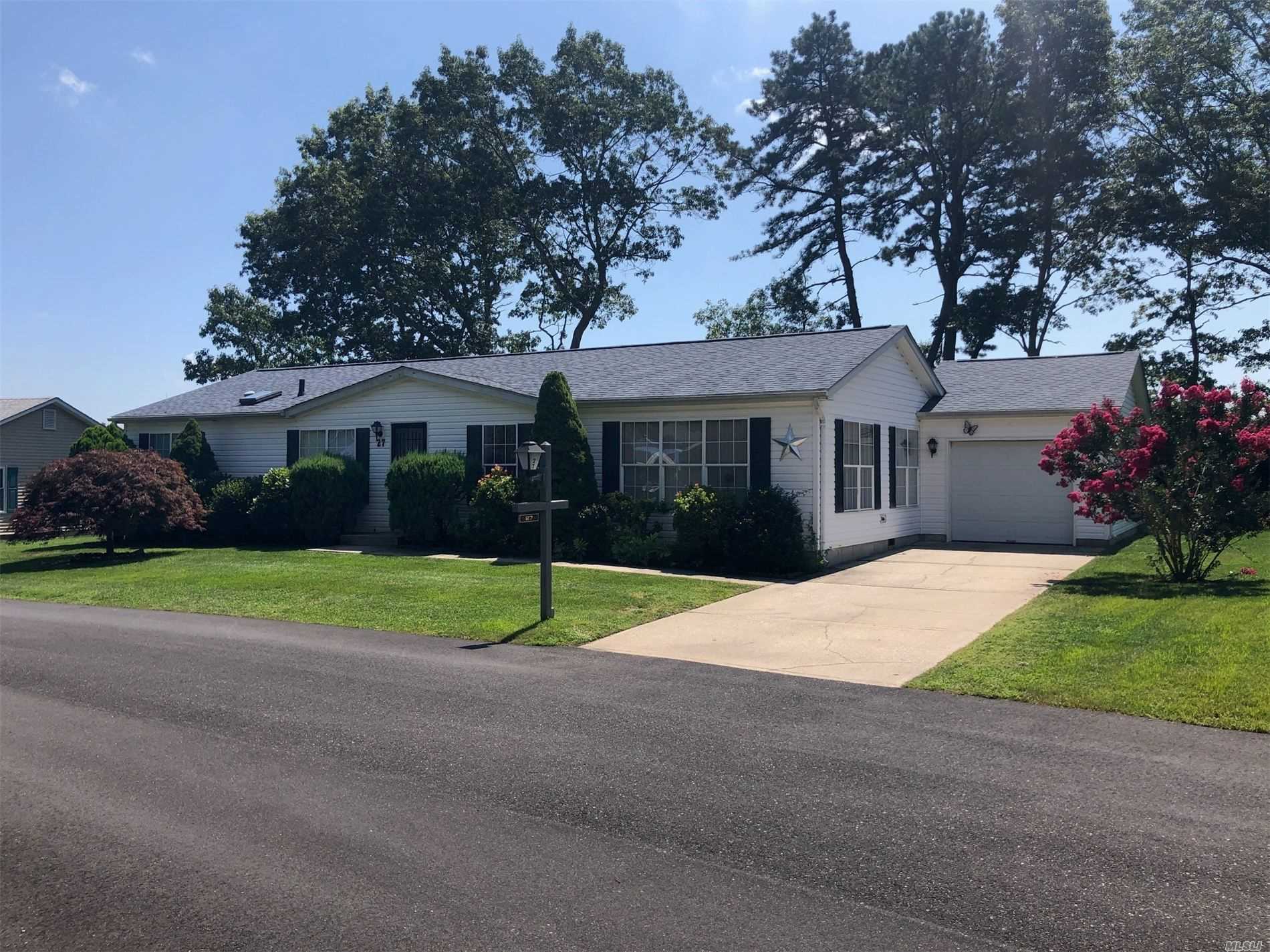 #1 photo, 1407-27 Middle Road, Calverton , NY 11933