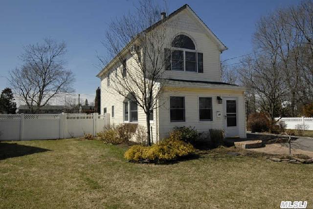 #1 photo, 95 West Avenue, ناسو Hicksville , NY 11801