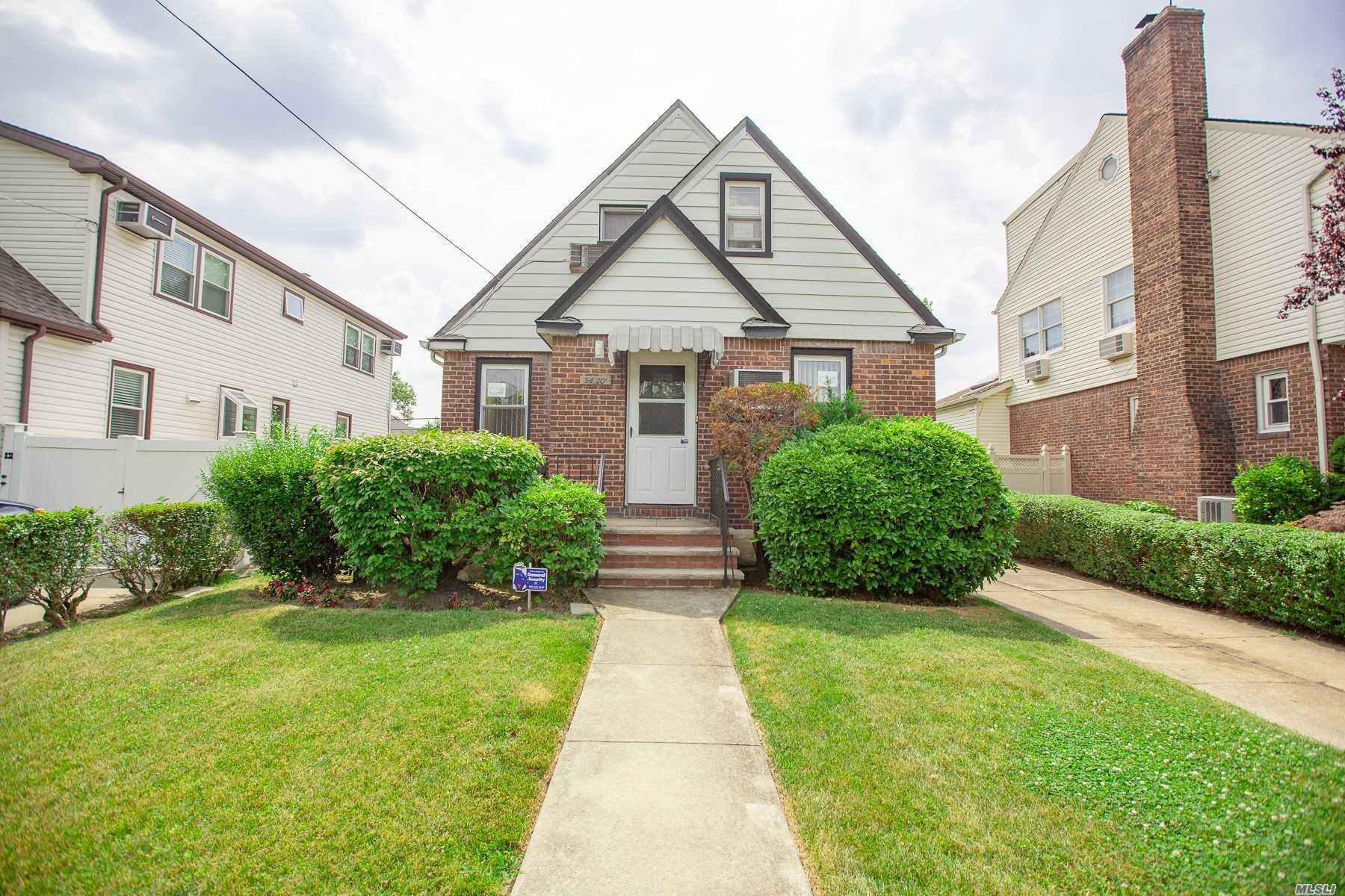 #1 photo, 34-20 204 Street, 뉴욕퀸즈 베이사이드 Bayside , NY 11361