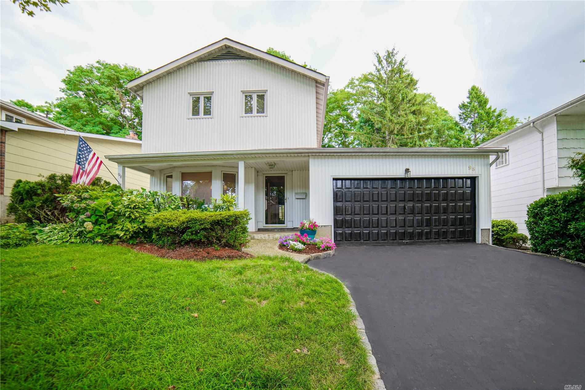 #1 photo, 98 Radcliff Avenue, Port Washington , NY 11050