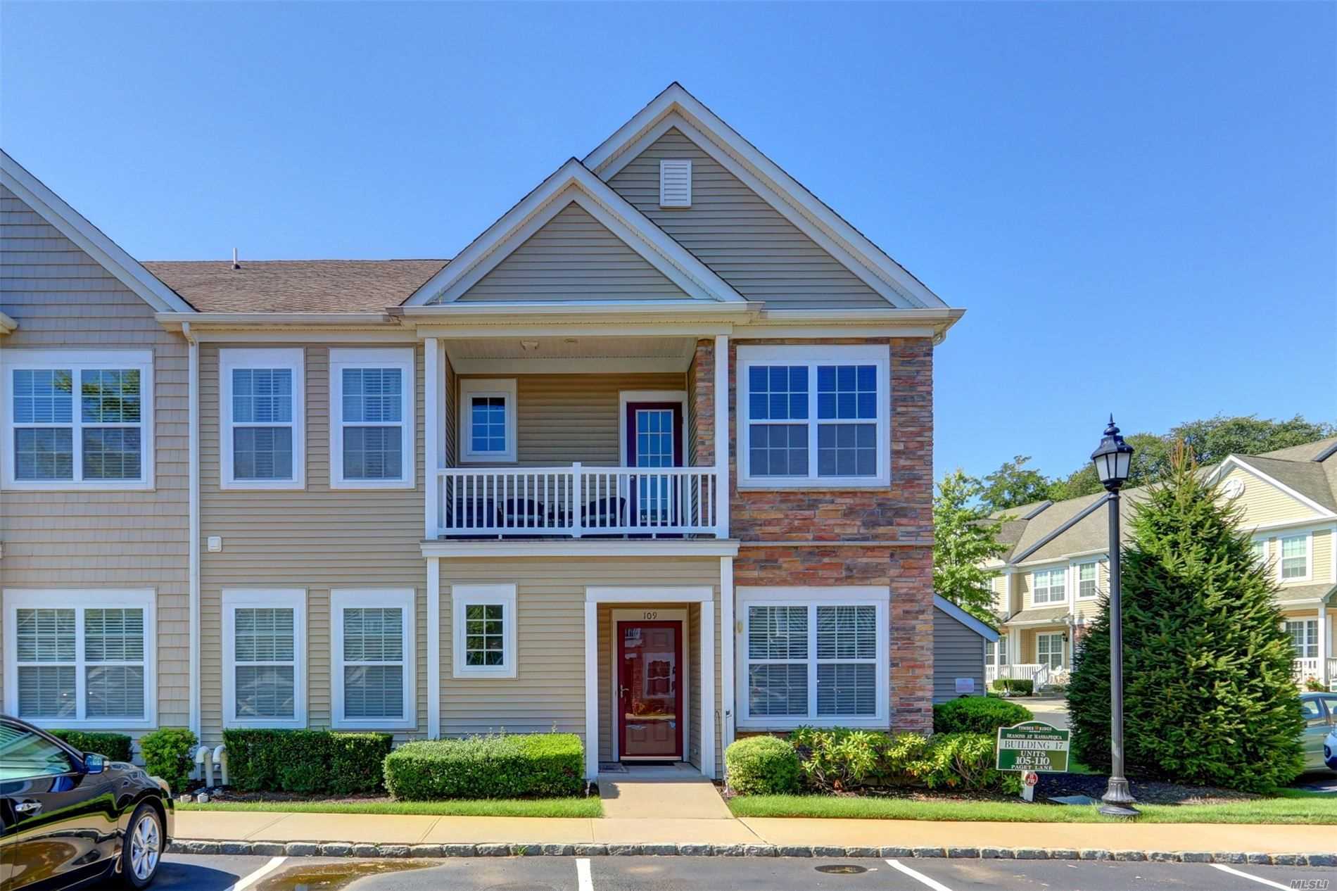 #1 photo, 110 Paget Lane, 長島 Massapequa , NY 11758