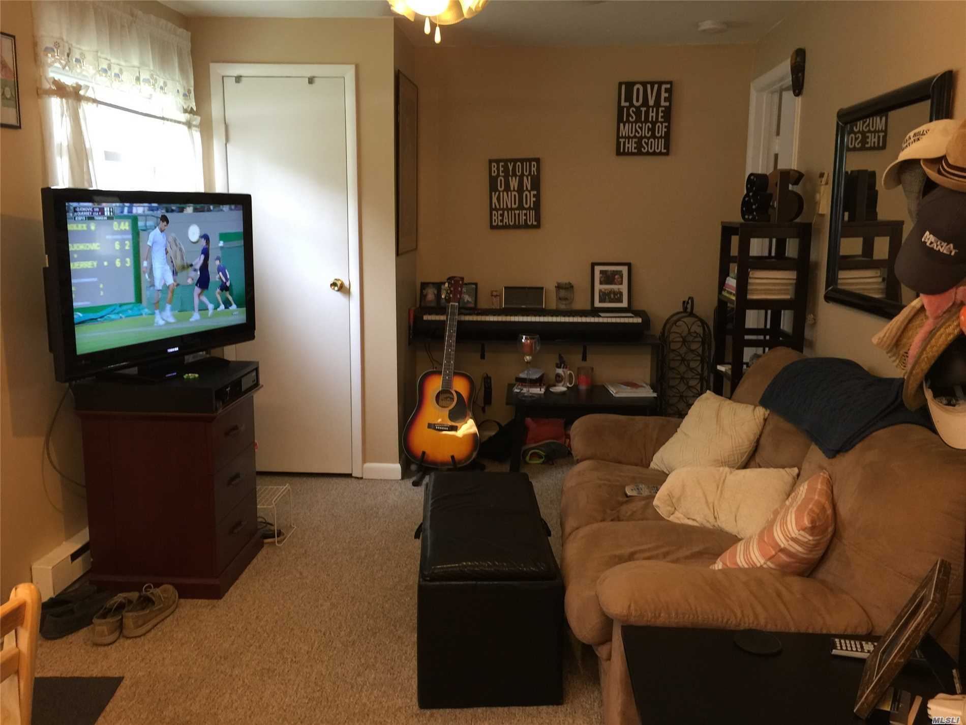 #1 photo, 35 Oneida Avenue, South Setauket , NY 11720