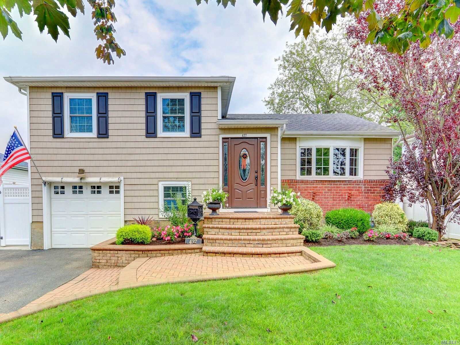 #1 photo, 437 Charles Avenue, Massapequa Park , NY 11762