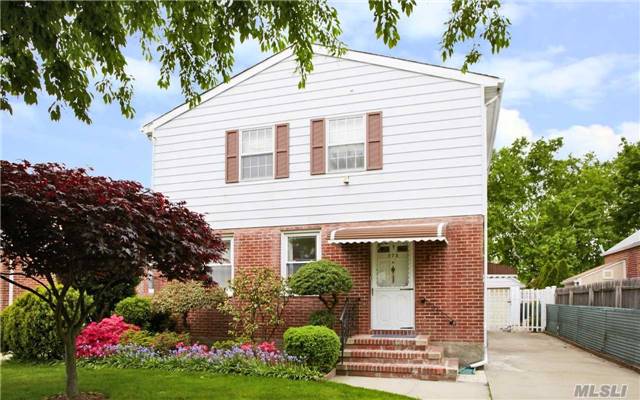 #1 photo, 275 S Wellington Road, Garden City South , NY 11530