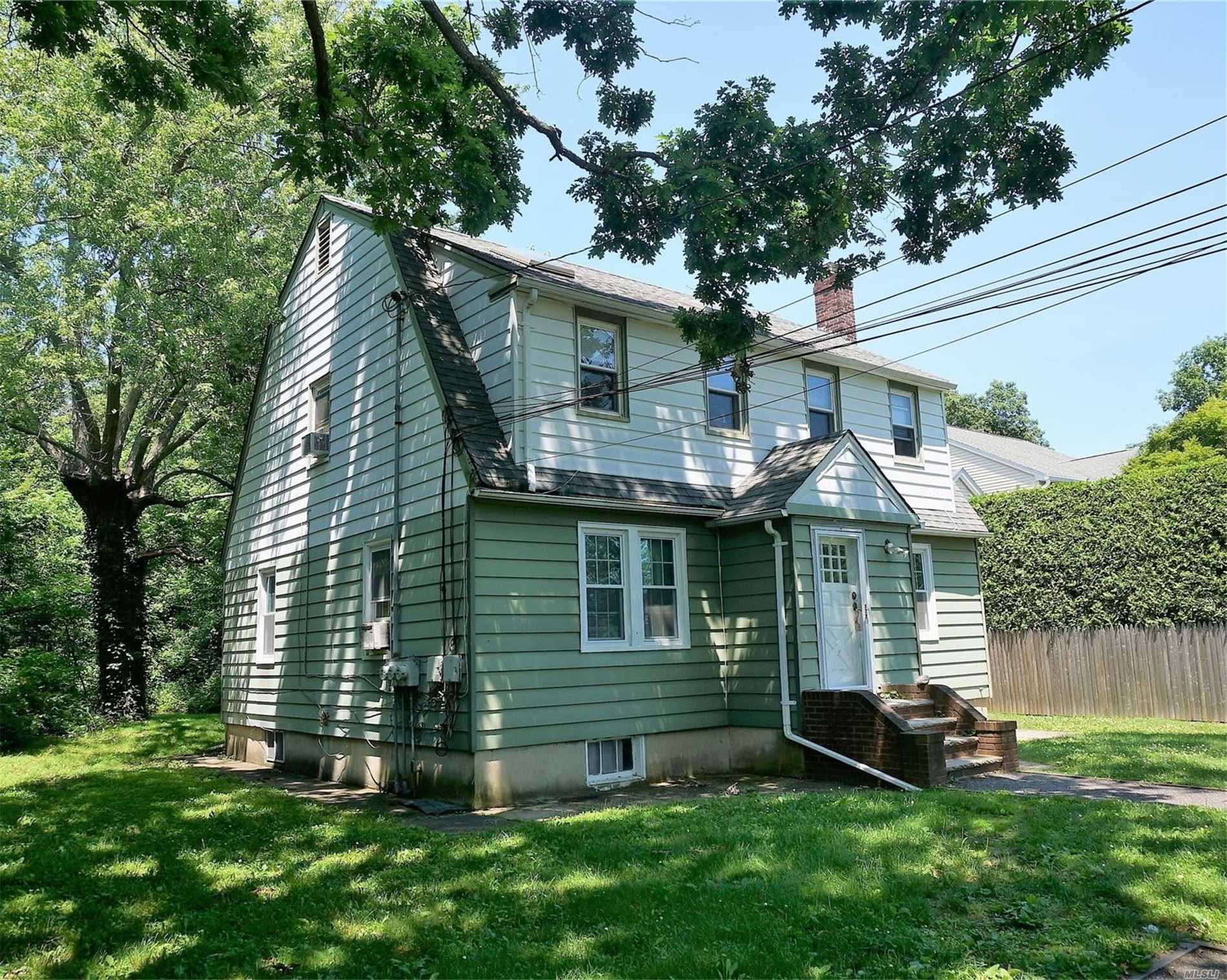 #1 photo, 89 Colonial Street, サフォーク郡 East Northport , NY 11731