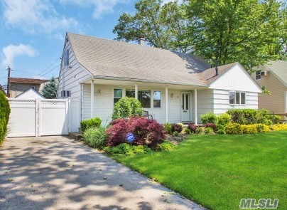 #1 photo, 81 Hungry Harbor Road, Valley Stream , NY 11581