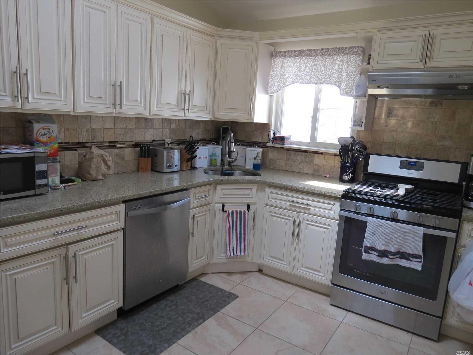 #1 photo, 21 Hickory Rd., 长岛 华盛顿港 Port Washington , NY 11050