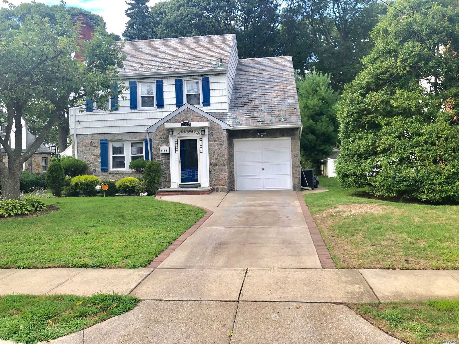 #1 photo, 102 California Avenue, Freeport , NY 11520