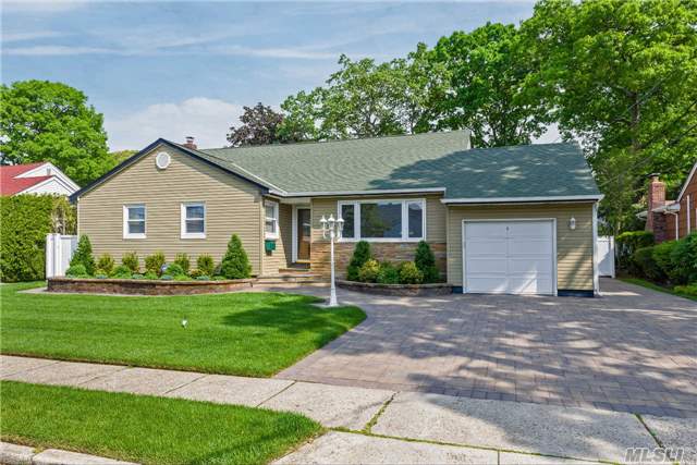 #1 photo, 1519 Cleveland Avenue, East Meadow , NY 11554