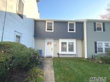 #1 photo, 12 Norfolk Court, サフォーク郡 Coram , NY 11727