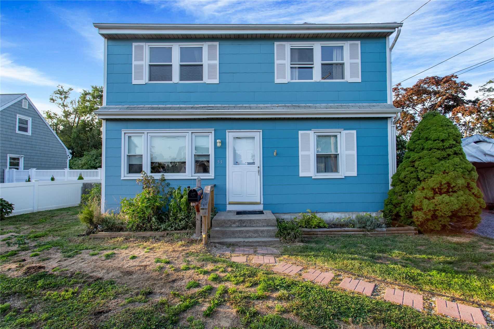 #1 photo, 53 Peters Lane, North Babylon , NY 11703