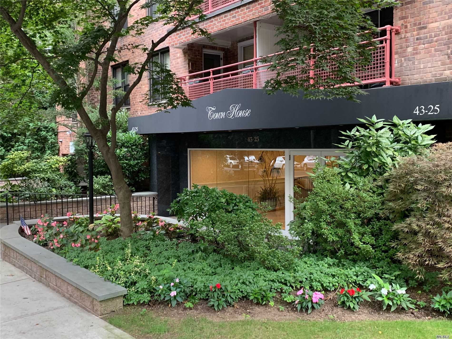 #1 photo, 43-25 Douglaston Parkway, 皇后區 道格拉斯頓 Douglaston , NY 11363