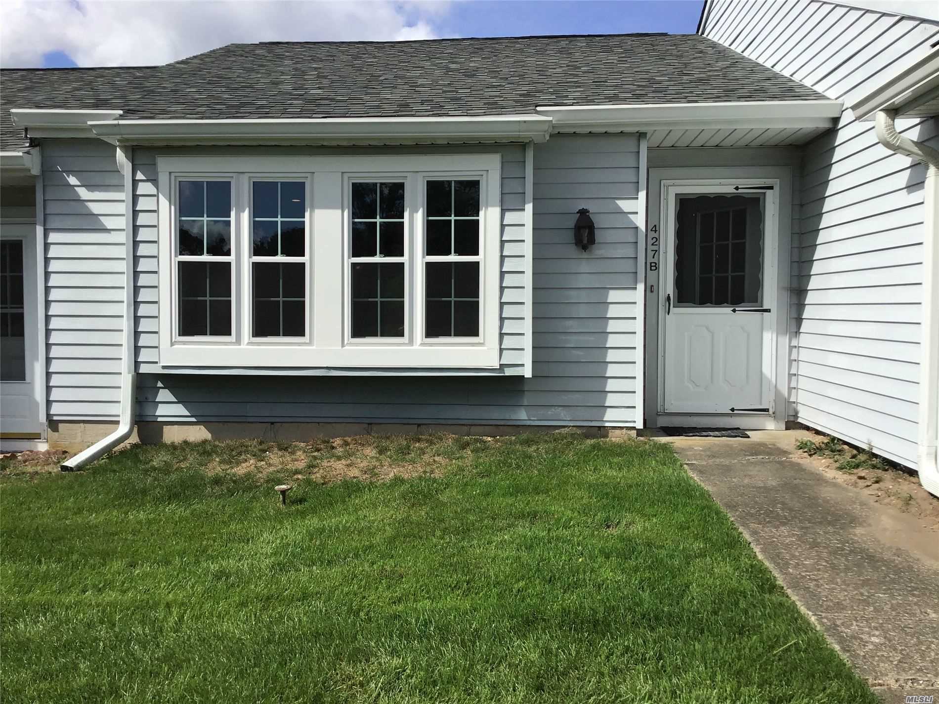 #1 photo, 427 B Aylesbury Court, سوفولك Ridge , NY 11961