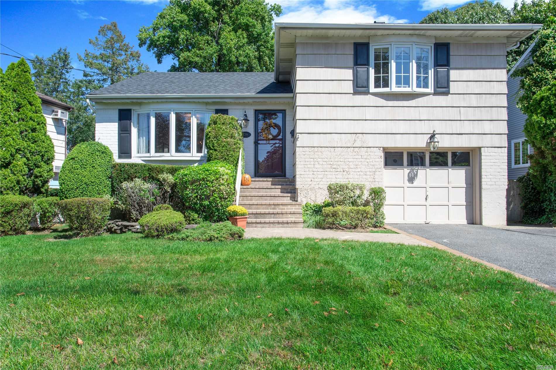 #1 photo, 179 Lakeview Avenue, नासाउ काउंटी Rockville Centre , NY 11570