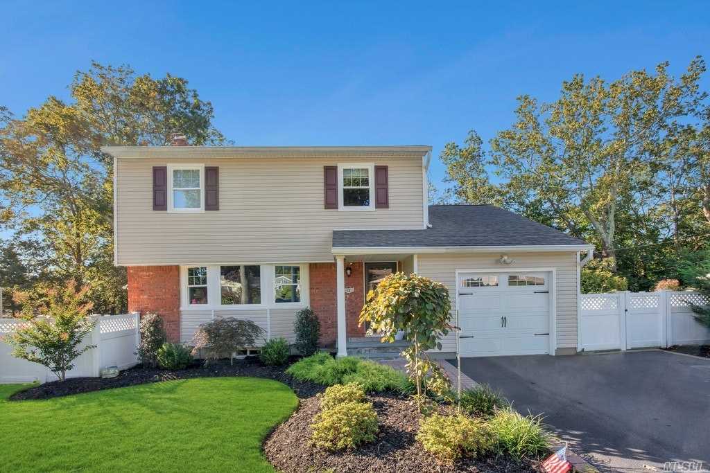 #1 photo, 12 Norwalk Lane, 东长岛 史密斯敦 Smithtown , NY 11787