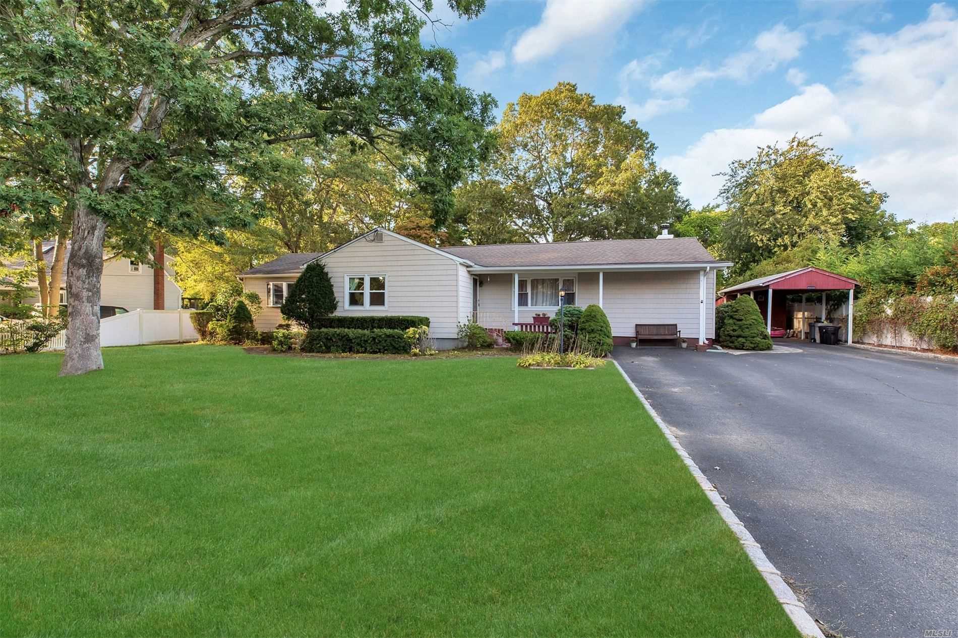 #1 photo, 99 Beaver Dam Road, سوفولك Islip , NY 11751