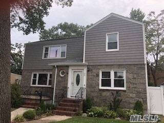 #1 photo, 66 Earle Avenue, ナッソー郡 Lynbrook , NY 11563