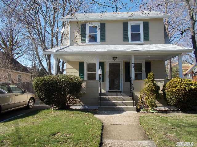 #1 photo, 667 Stowe Avenue, Baldwin , NY 11510