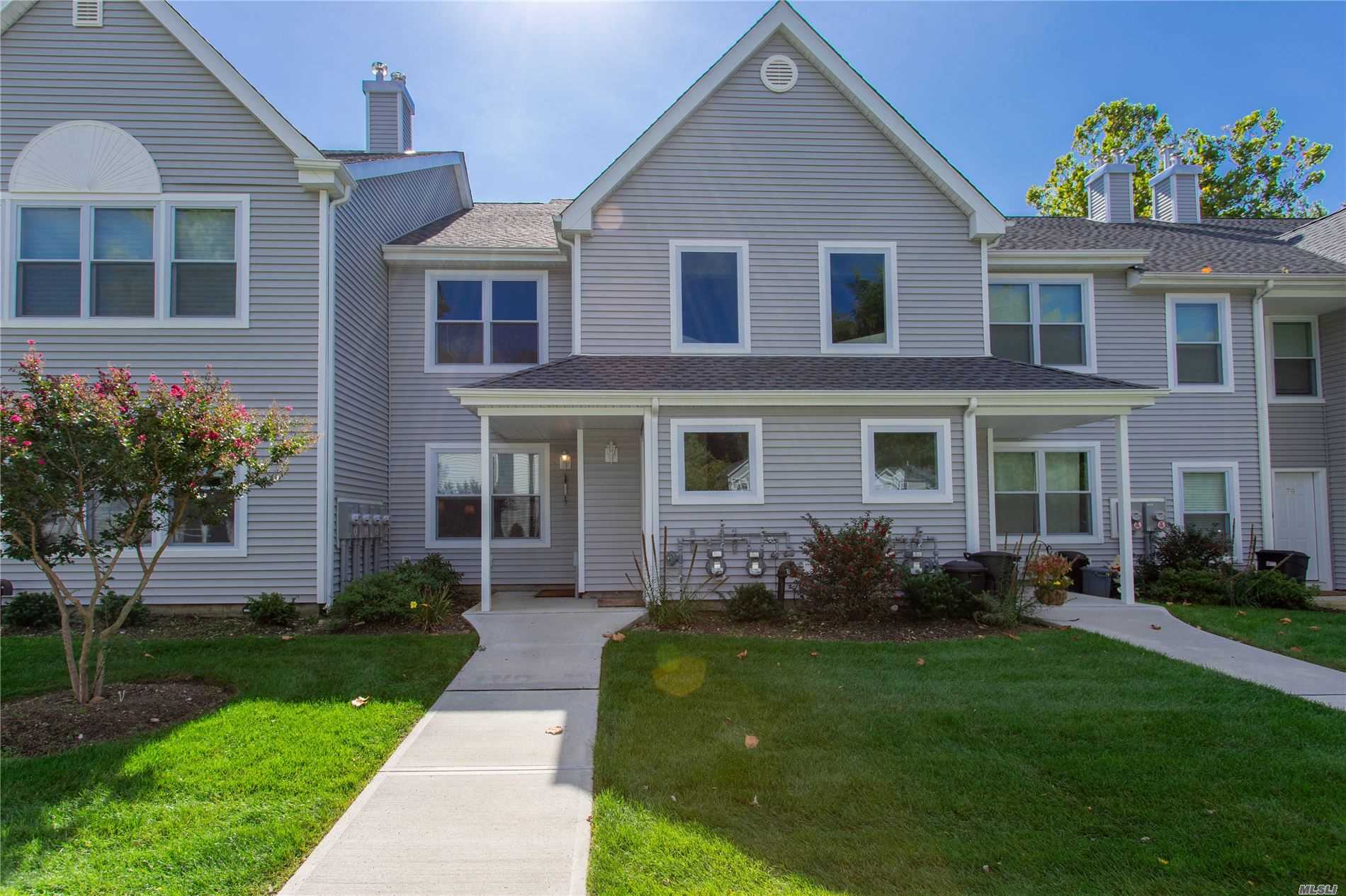 #1 photo, 75 Leeward Court, سوفولك Port Jefferson , NY 11777