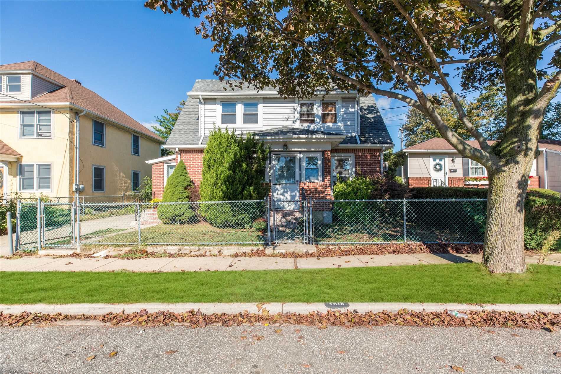 #1 photo, 1815 Nostrand Avenue, ナッソー郡 East Meadow , NY 11554