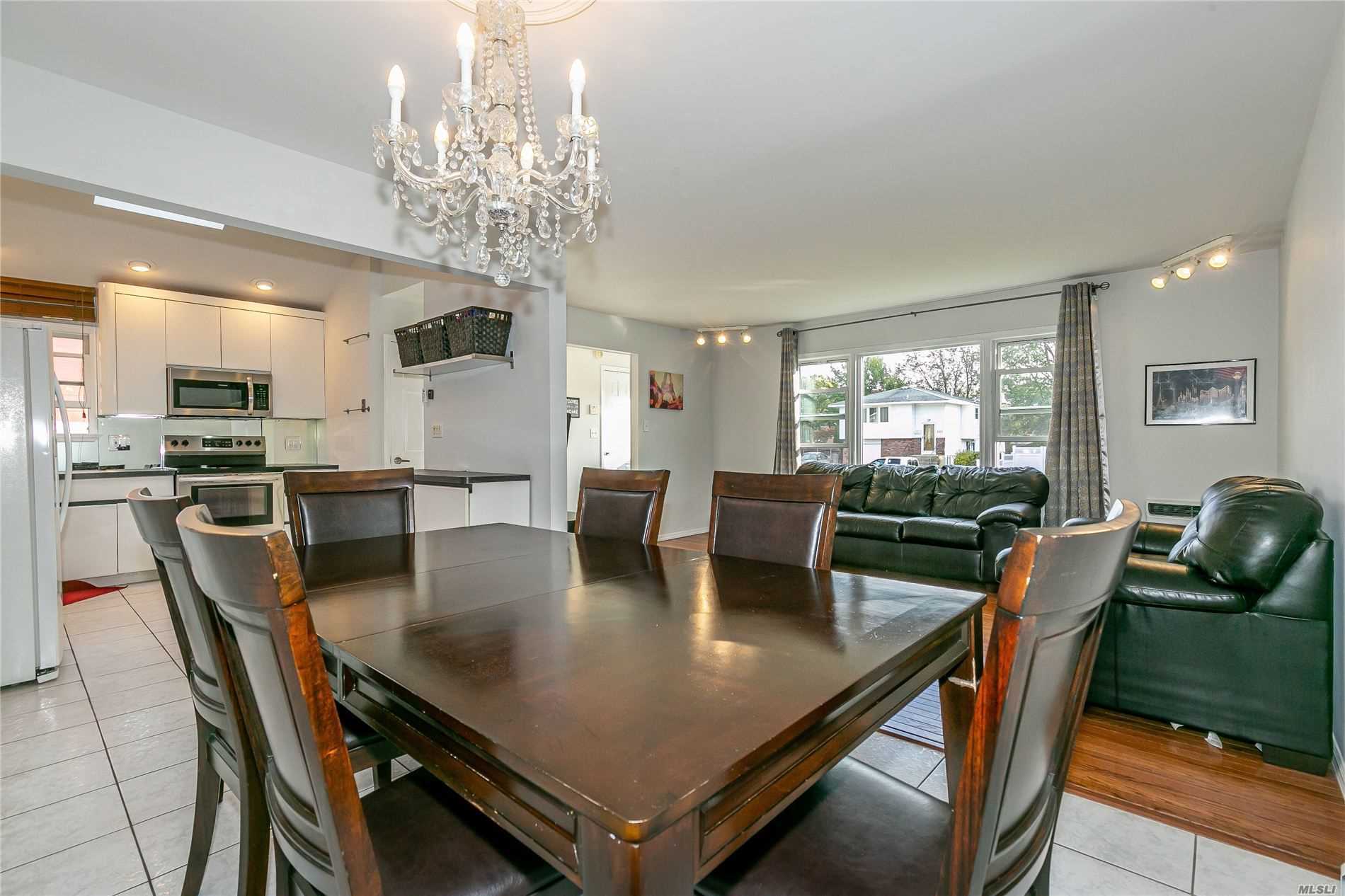 #1 photo, 214 W 6th Street, Deer Park , NY 11729