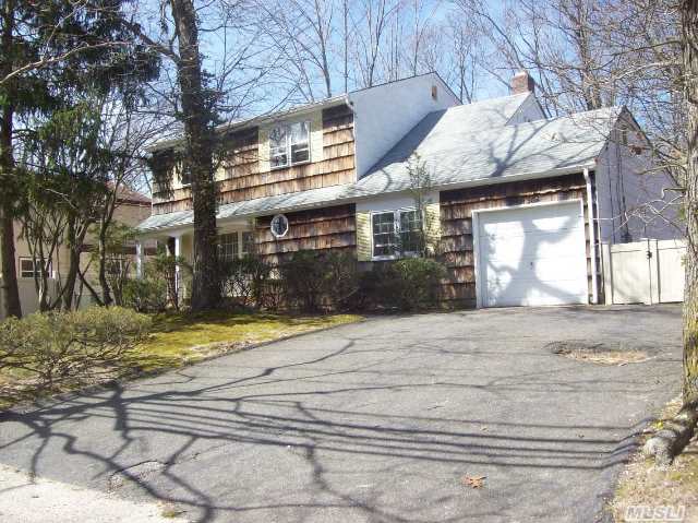 #1 photo, 44 Plymouth Boulevard, サフォーク郡 Smithtown , NY 11787