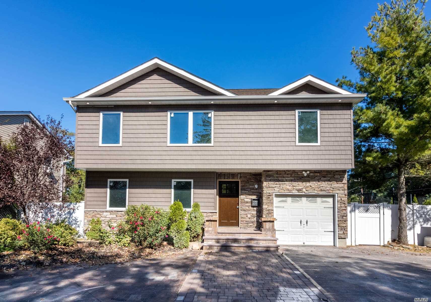 #1 photo, 3 E Willow Street, 長島 Massapequa , NY 11758