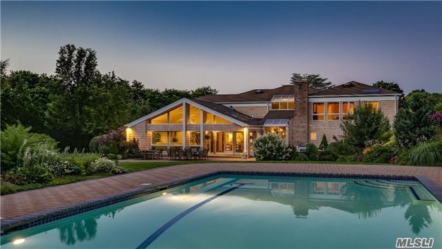 #1 photo, 114 Sterling Court, ناسو Muttontown , NY 11791