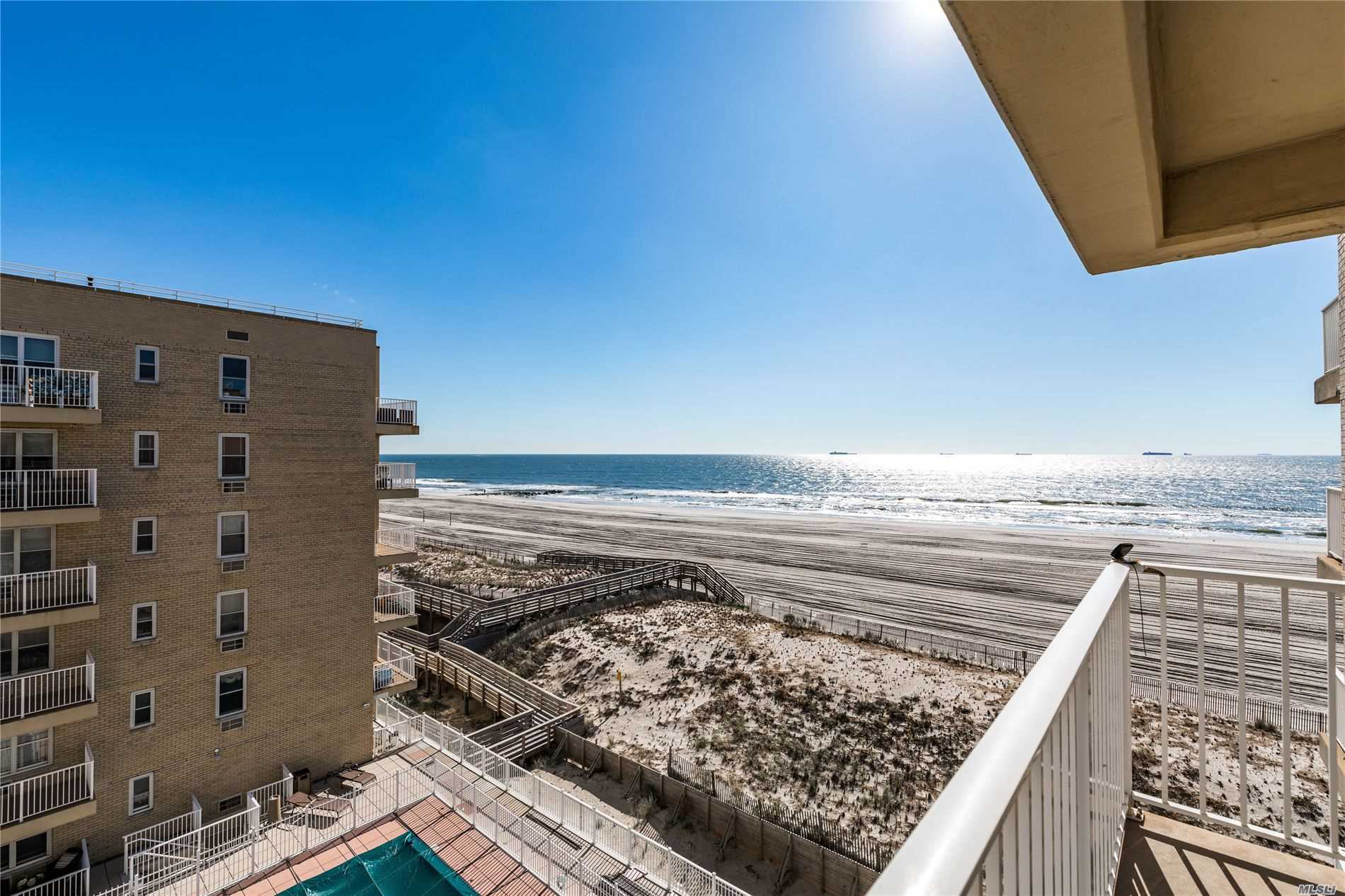 #1 photo, 700 Shore Road, ナッソー郡 Long Beach , NY 11561