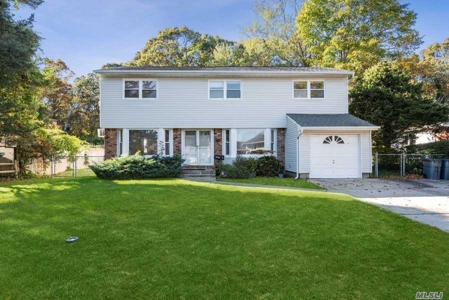 #1 photo, 8 Roxbury Drive, 東長島 康马克 Commack , NY 11725