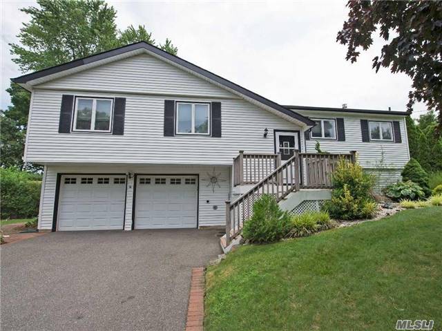 #1 photo, 190 S Ketay Dr, 東長島 E. Northport , NY 11731