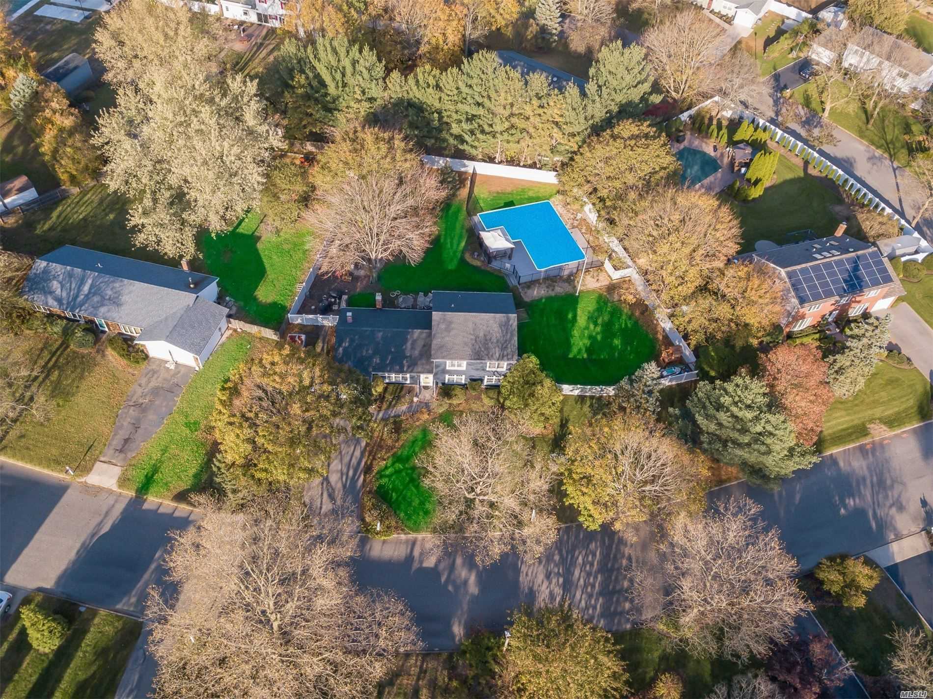 #1 photo, 9 Ross Lane, 东长岛 Mount Sinai , NY 11766